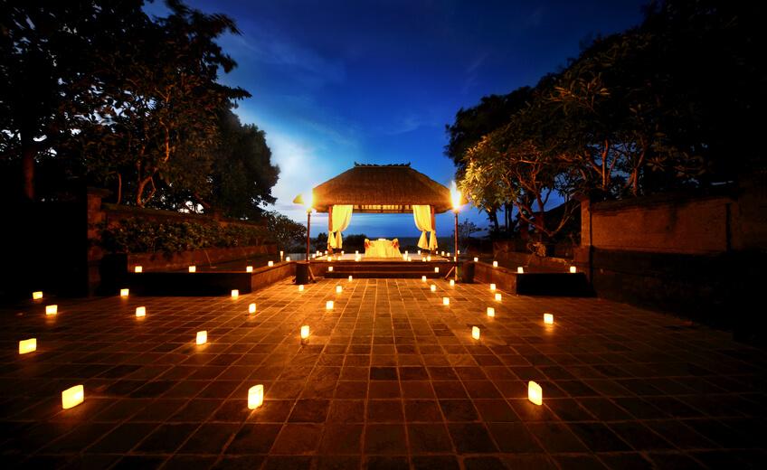 The Bali Bible Candlelight Romantic Dinner In Jimbaran