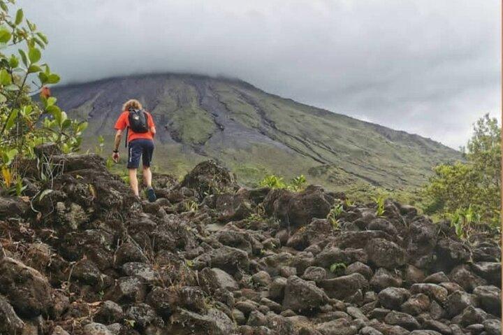 arenal hike